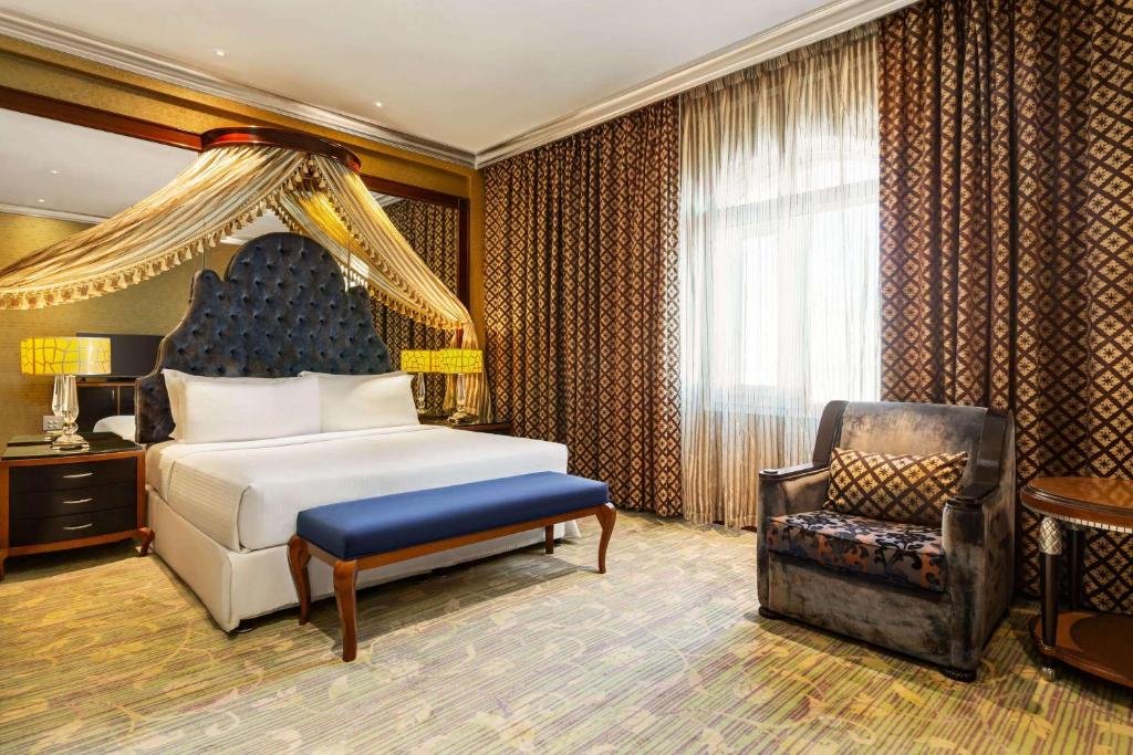 Grand Regency Doha TradeMark Collection by Wyndham Room Type - Executive King Suite