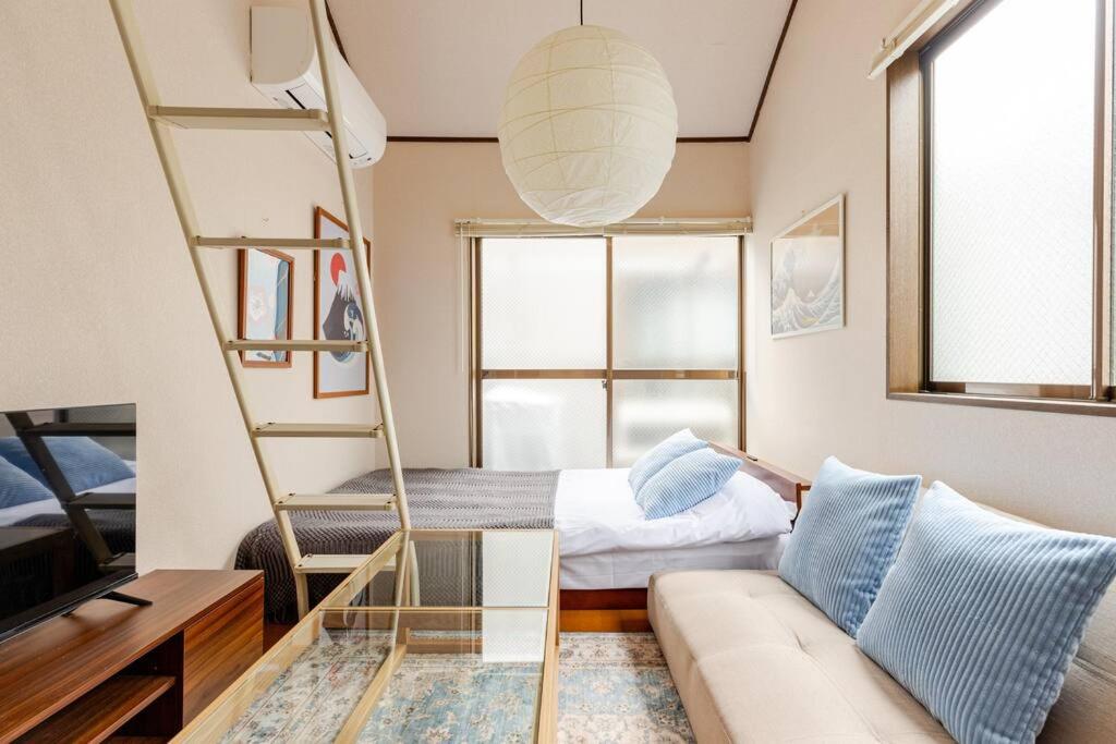 弥生町1丁目206 Room Type - Two-Bedroom Apartment
