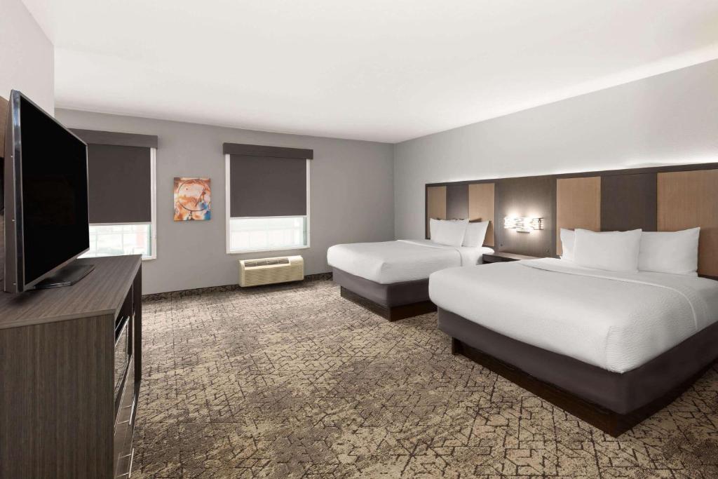 La Quinta by Wyndham McAlester Room Type - Double Room - Non-Smoking
