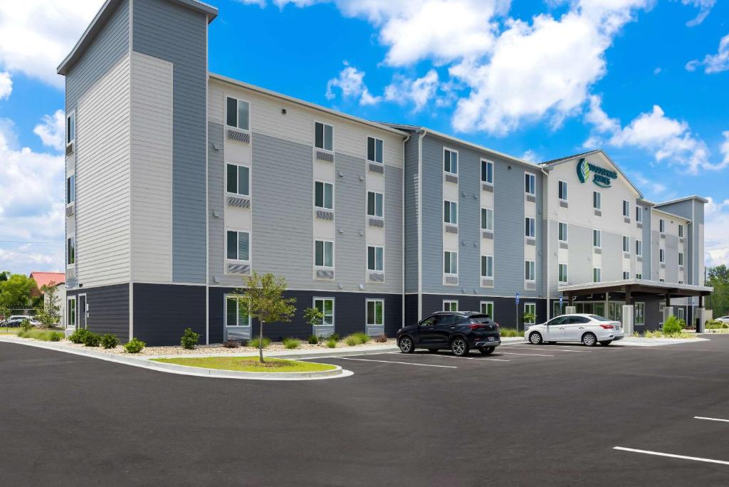 Woodspring Suites Savannah West Chatham Parkway image