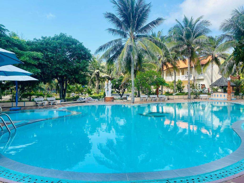 Kega Lighthouse Resort