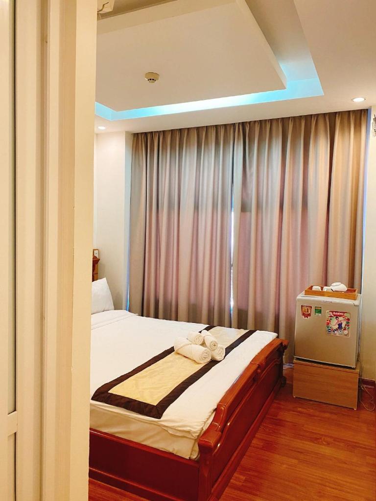 Khách sạn Nhật Linh