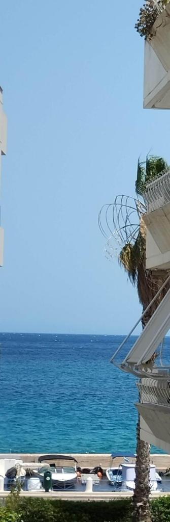 Artemis sea house, Attica
