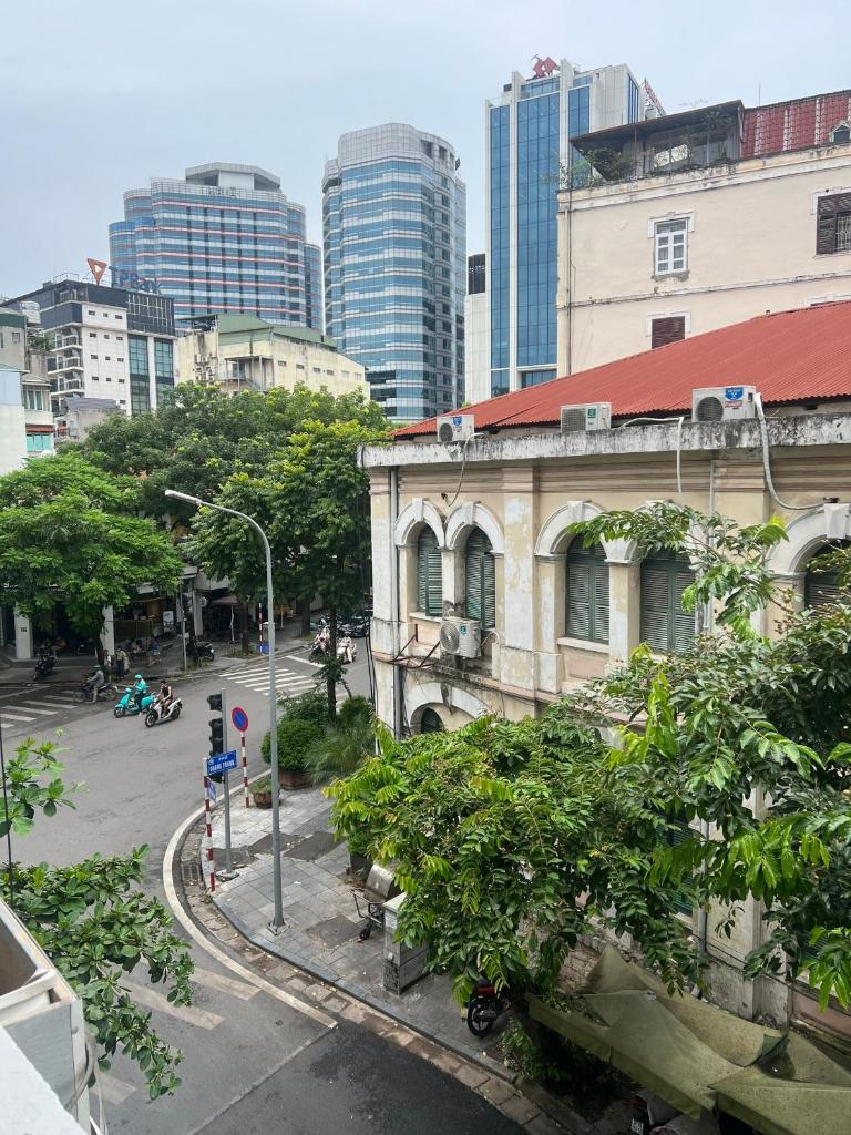 Eco Nest Hotel & Apartment