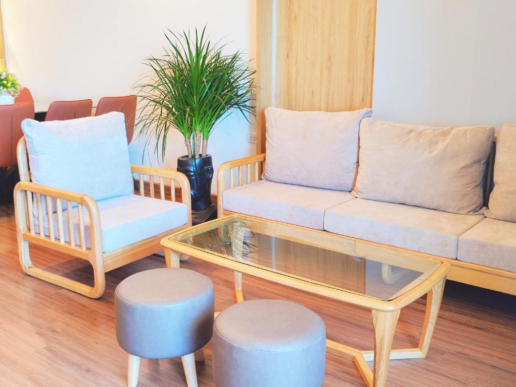 Căn hộ du lịch FLC sea tower 2 giường đôi có bồn tắm ban công view biển.Đầy đủ tiện nghi