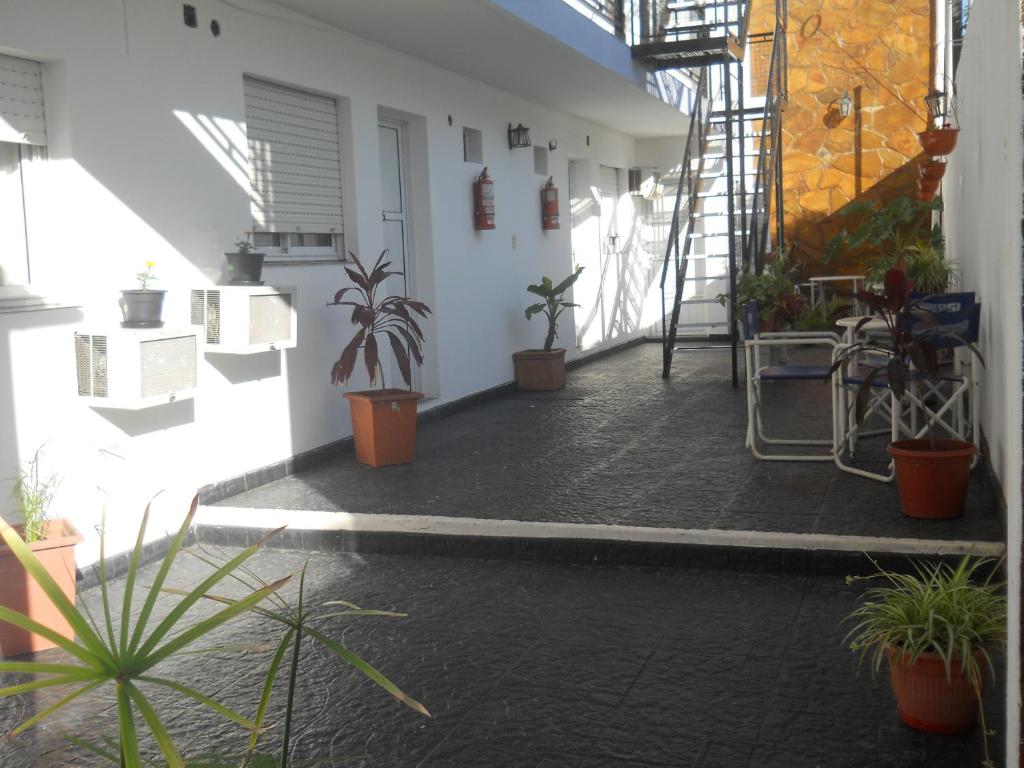 Dennisse Hotel