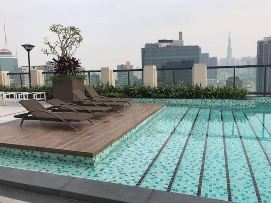 The Rixx Gathering Apartment D1 pool gym Netflix