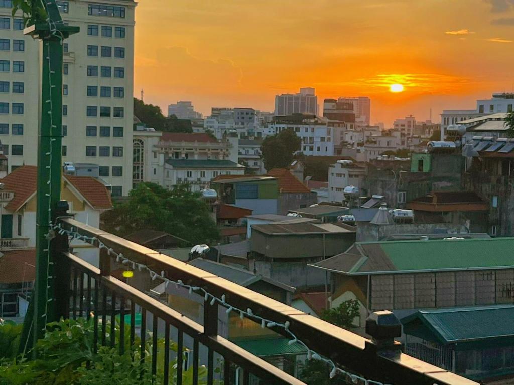 Sông Hồng View 1982