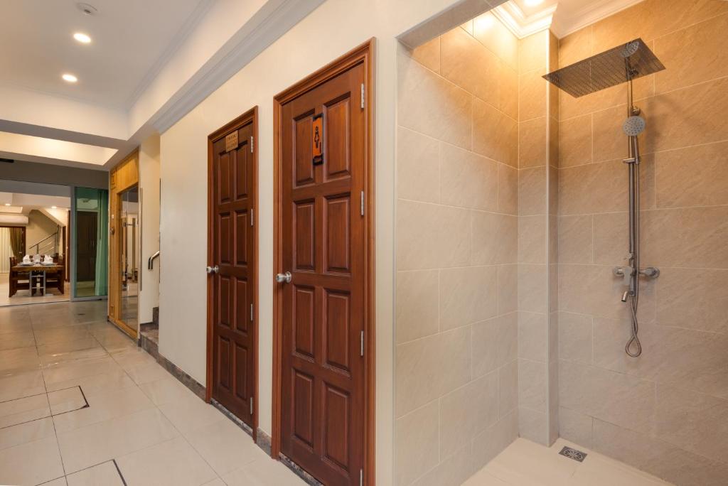 Pratamnak Residence Room Type - Villa