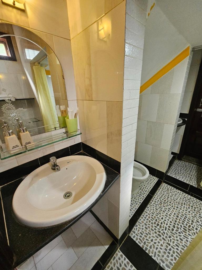 YELLOW GARDEN- Homestay