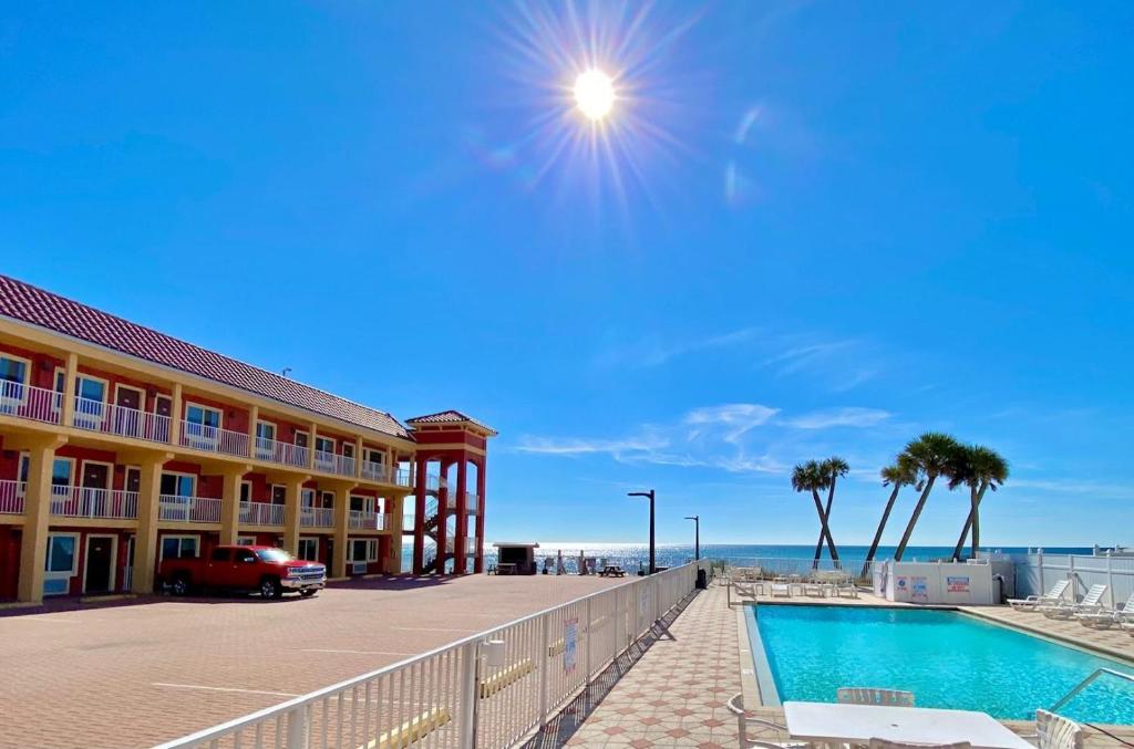 Casa Blanca Resort Studio Loft image
