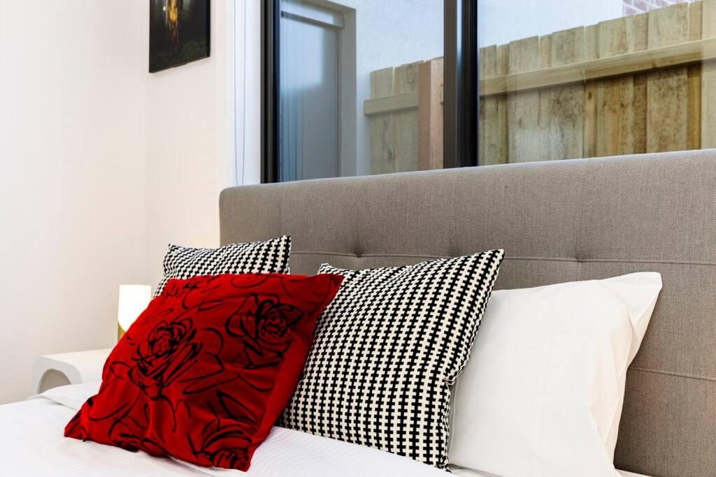 4 Bedrooms Lovely House in Clayton Central photo 4