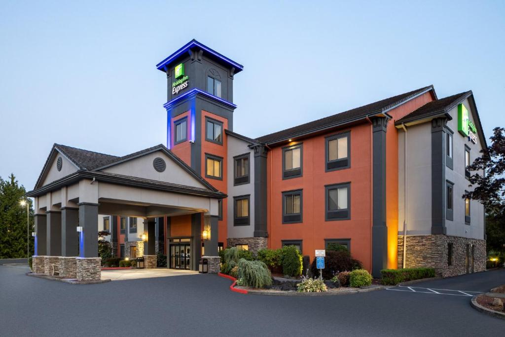 Holiday Inn Express Vancouver North - Salmon Creek, an IHG Hotel image