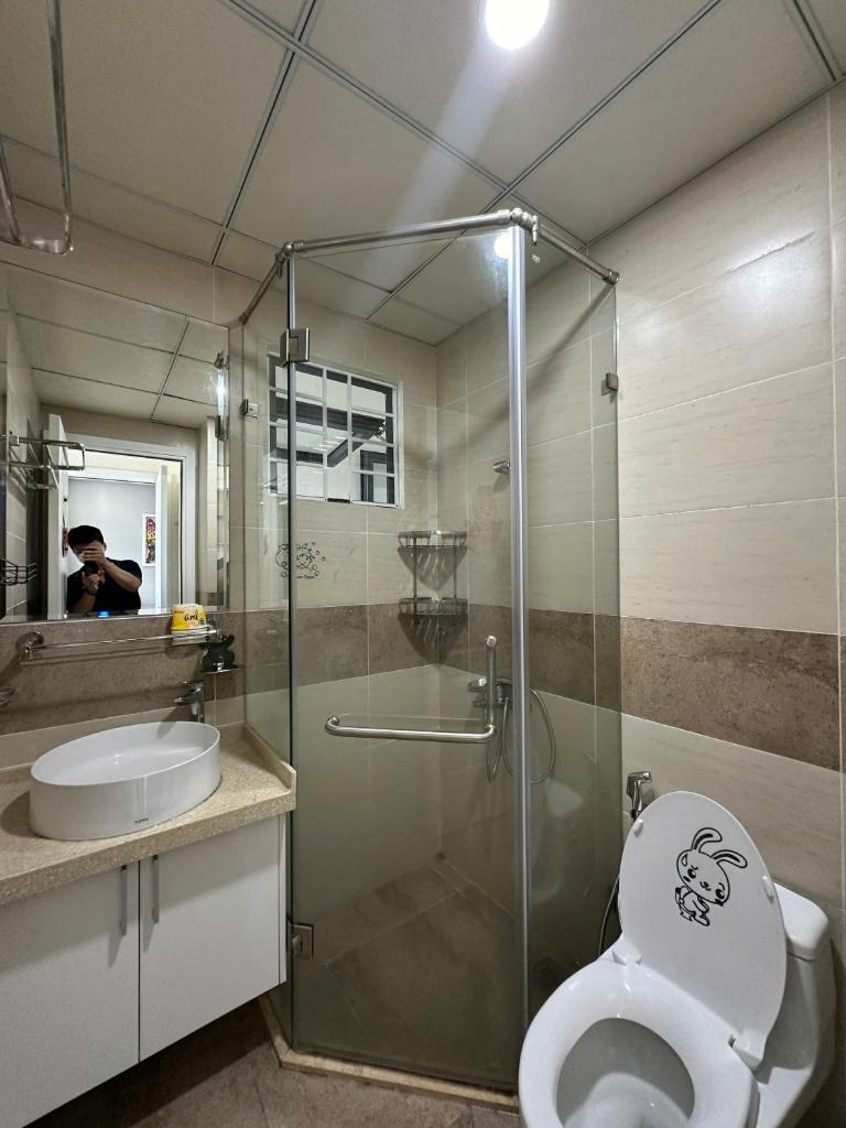 Luxury Apartment inside Monarchy