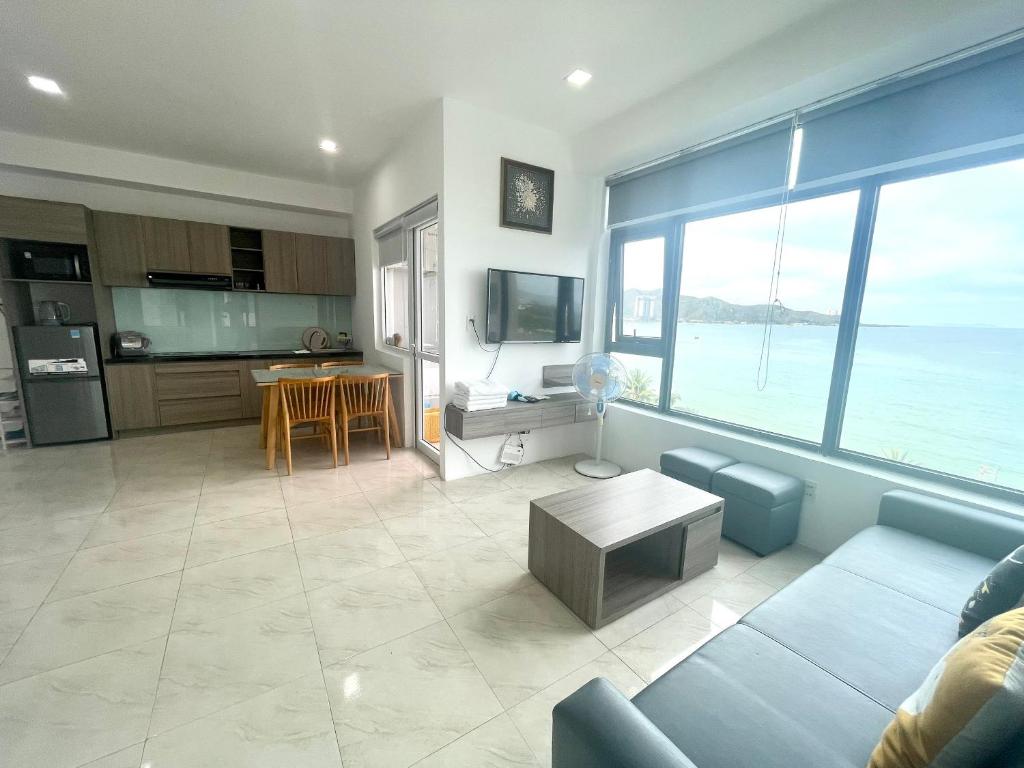 Duc's Oceanus Nha Trang Apartment