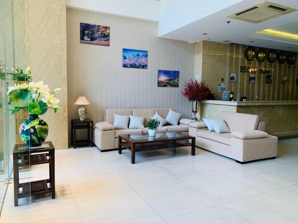 Khách sạn Nhật Linh
