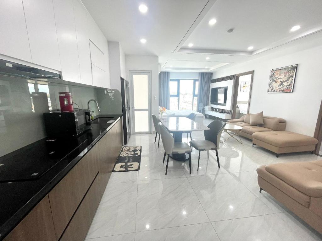 Duc's Oceanus Nha Trang Apartment