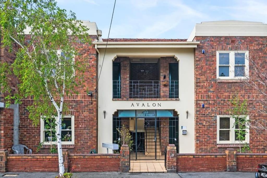 Two Terrific Albert Park Apartments