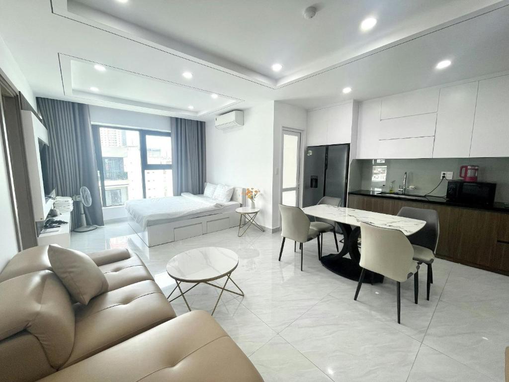 Duc's Nha Trang Oceanus Apartment