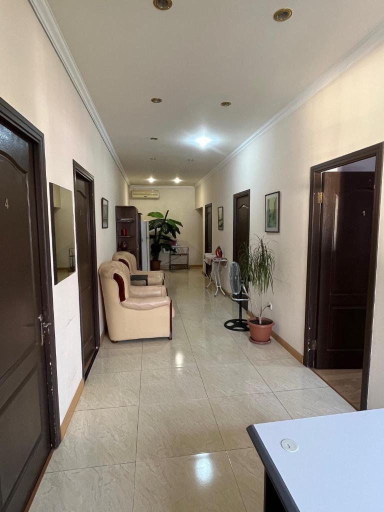 Komitas Avenue Guest House - Tap to explore photos