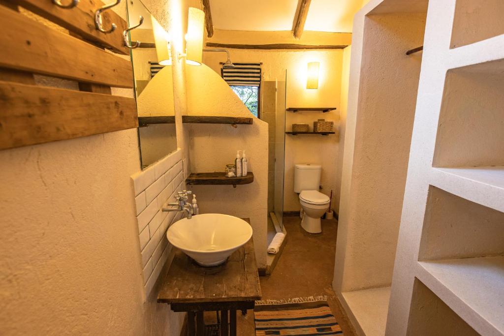 Ol Losowan Boutique Safari Home and Cottages - Tap to explore photos