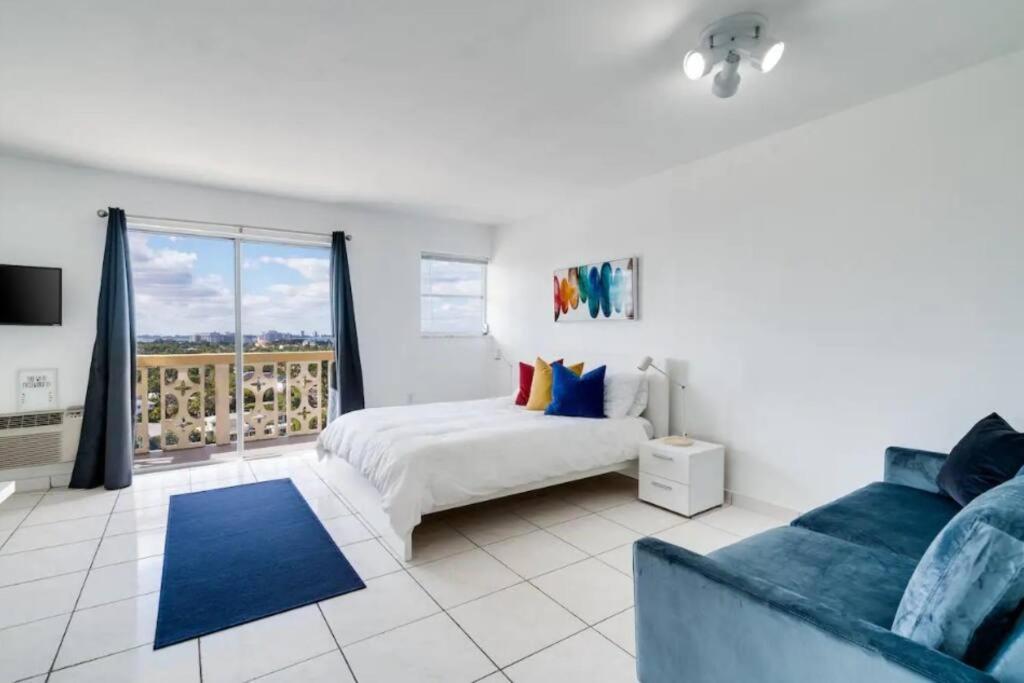 1405- South Beach 1BR & 1BA- Stunning Ocean View Oasis image