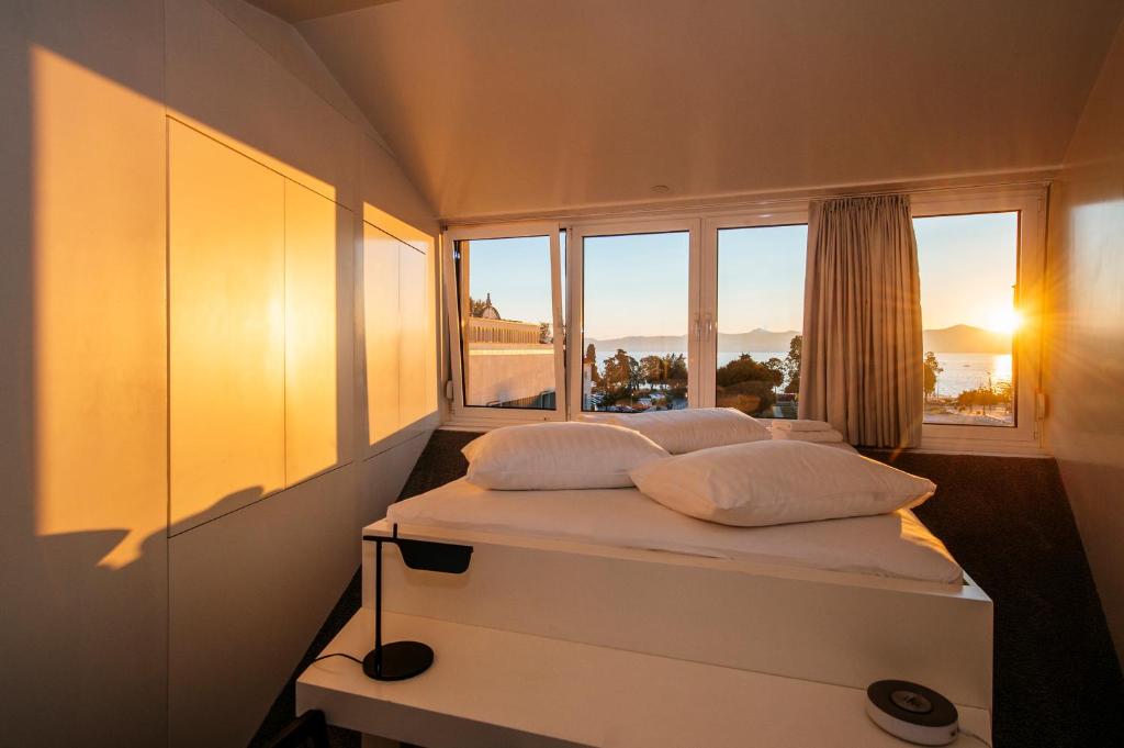 Двухместный (Улучшенный двухместный номер с 1 кроватью), Boutique Hostel Forum