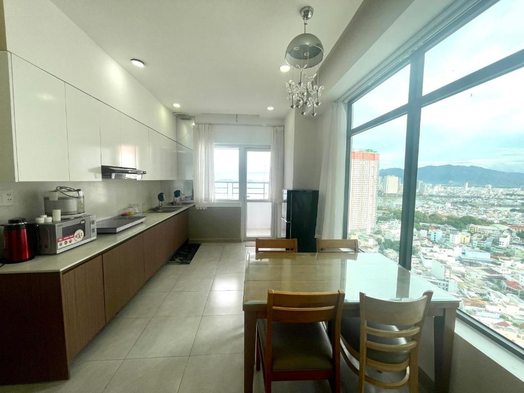 Duc's Nha Trang Oceanus Apartment