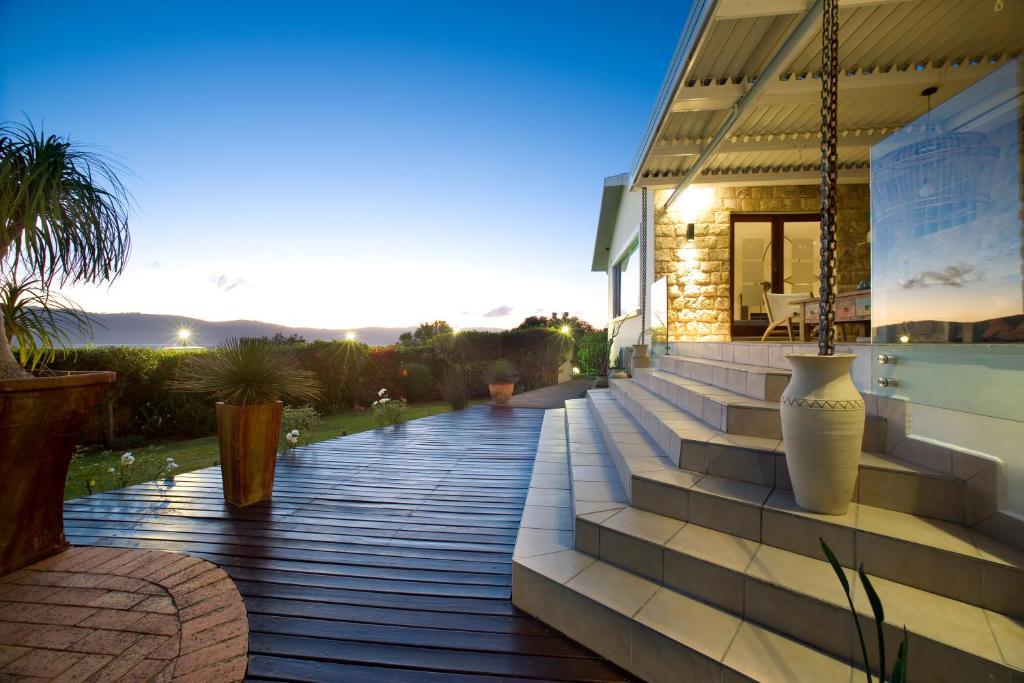 Candlewood Lodge photo 1