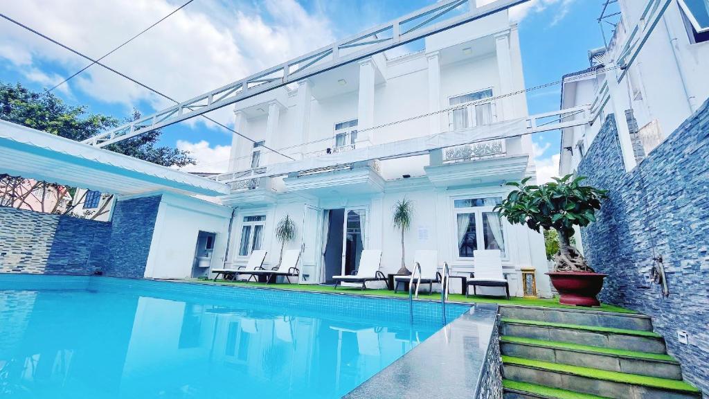 OYO 842 Villa Camellia