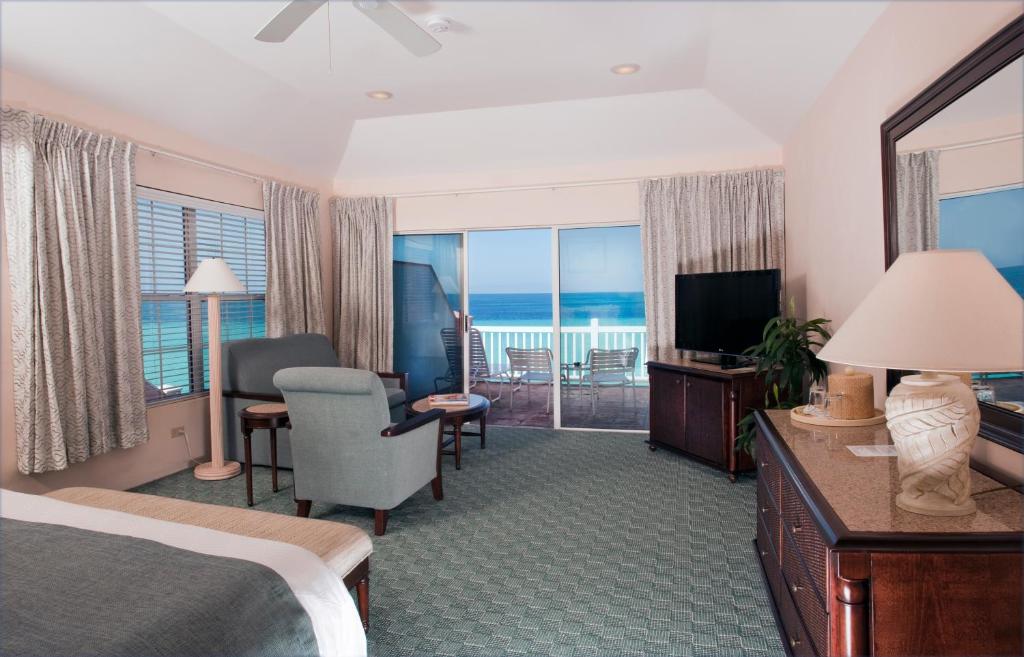 Pompano Beach Club photo 3