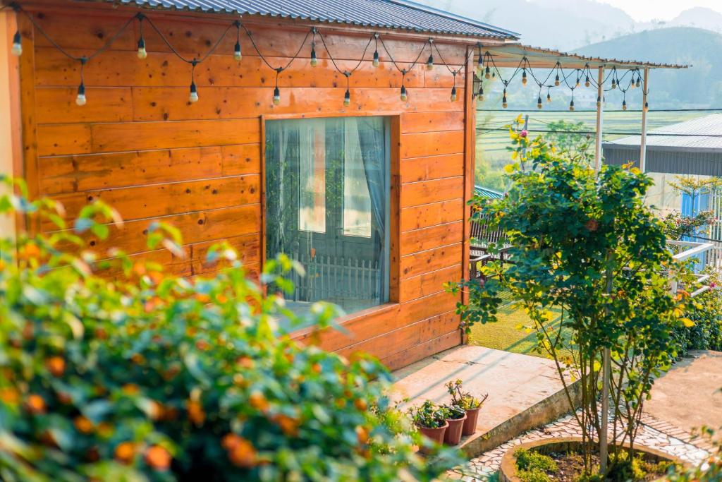 Homestay Wooden House - Nhà Gỗ Mộc Châu