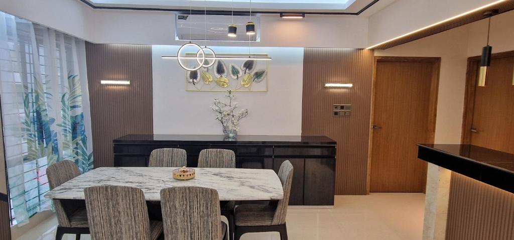Elegant Secured Family Apartment with Open Space photo 3