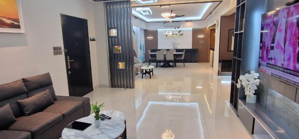 Elegant Secured Family Apartment with Open Space