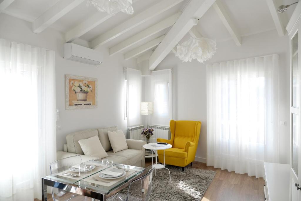 Navarra Chic Apartment & Terrace