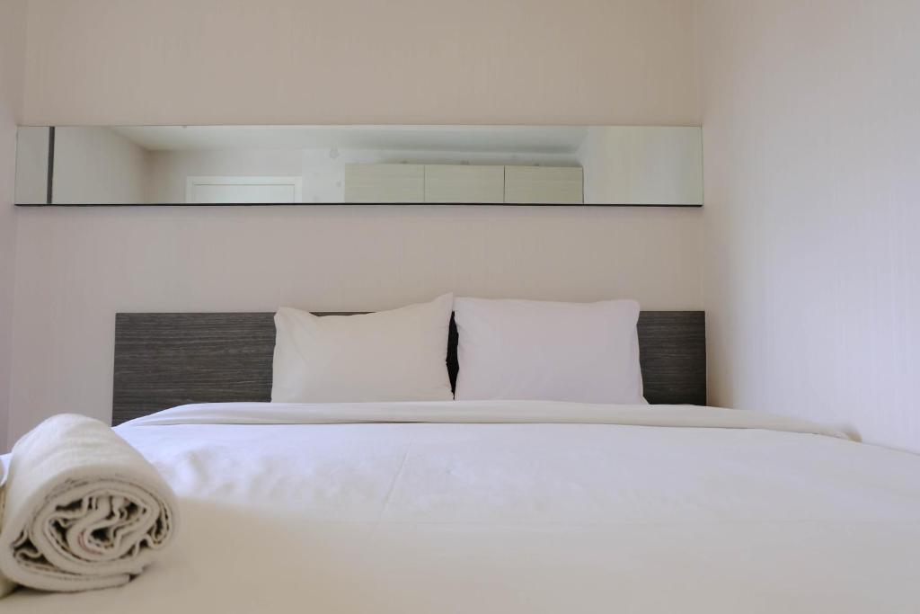 Homey 1BR at Apartment Parahyangan Residence By Travelio, Bandung