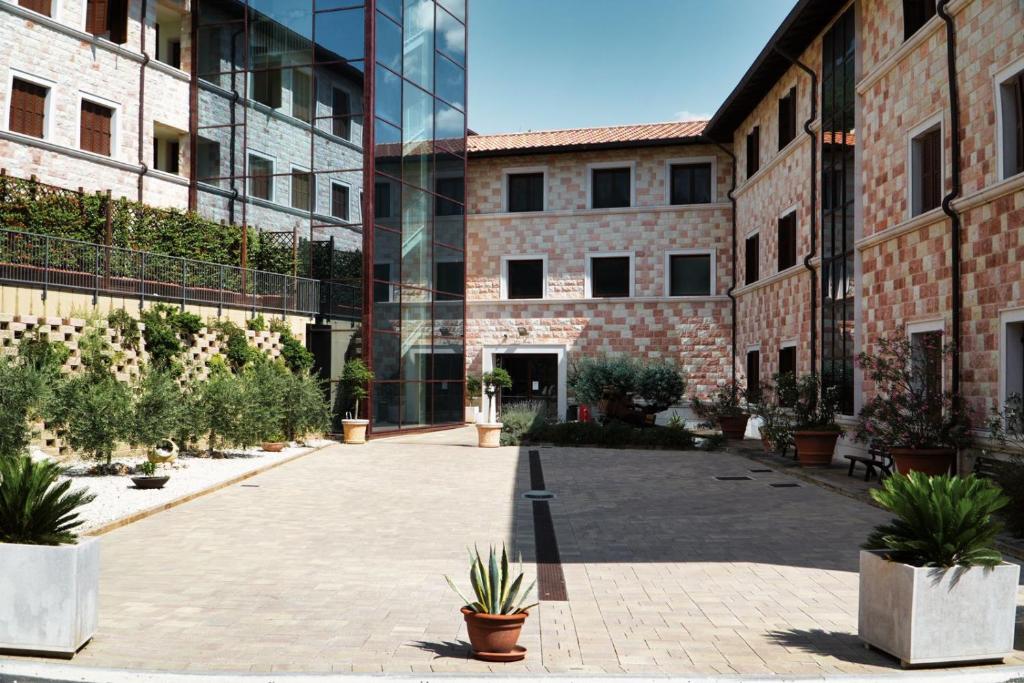 Domus Laetitiae Assisi