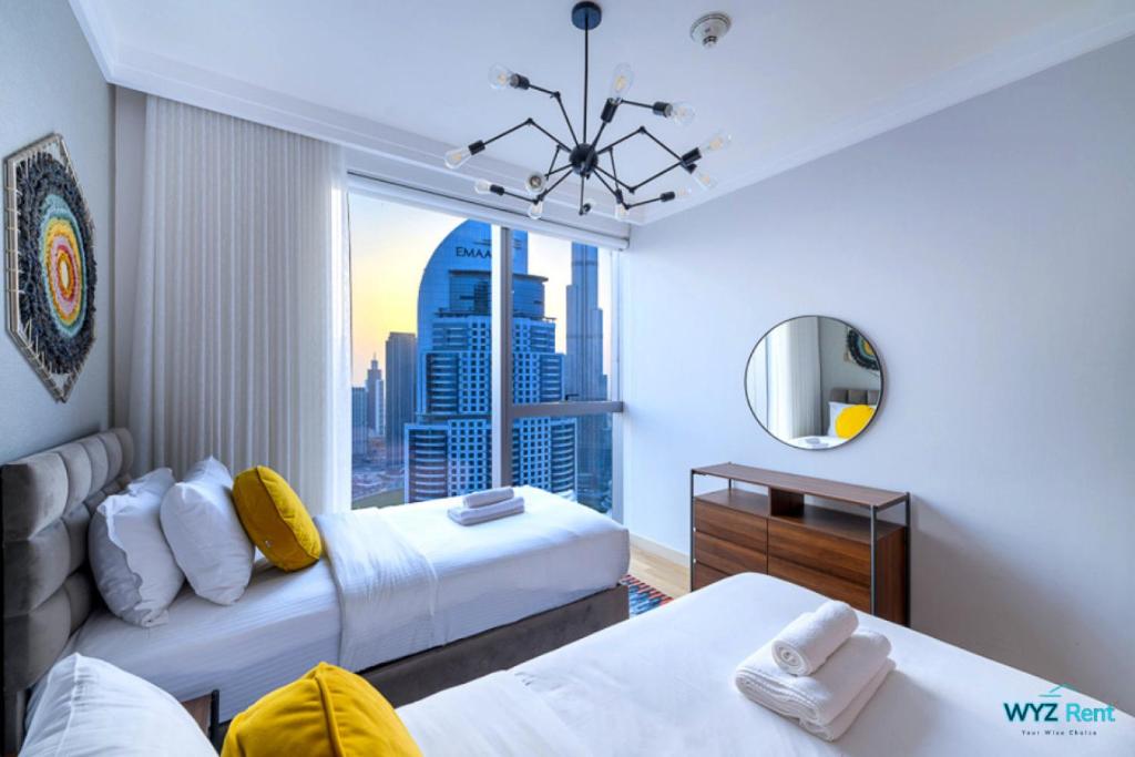 Spectacular 3 & Half BR in Downtown ,Burj Khalifa View photo 4