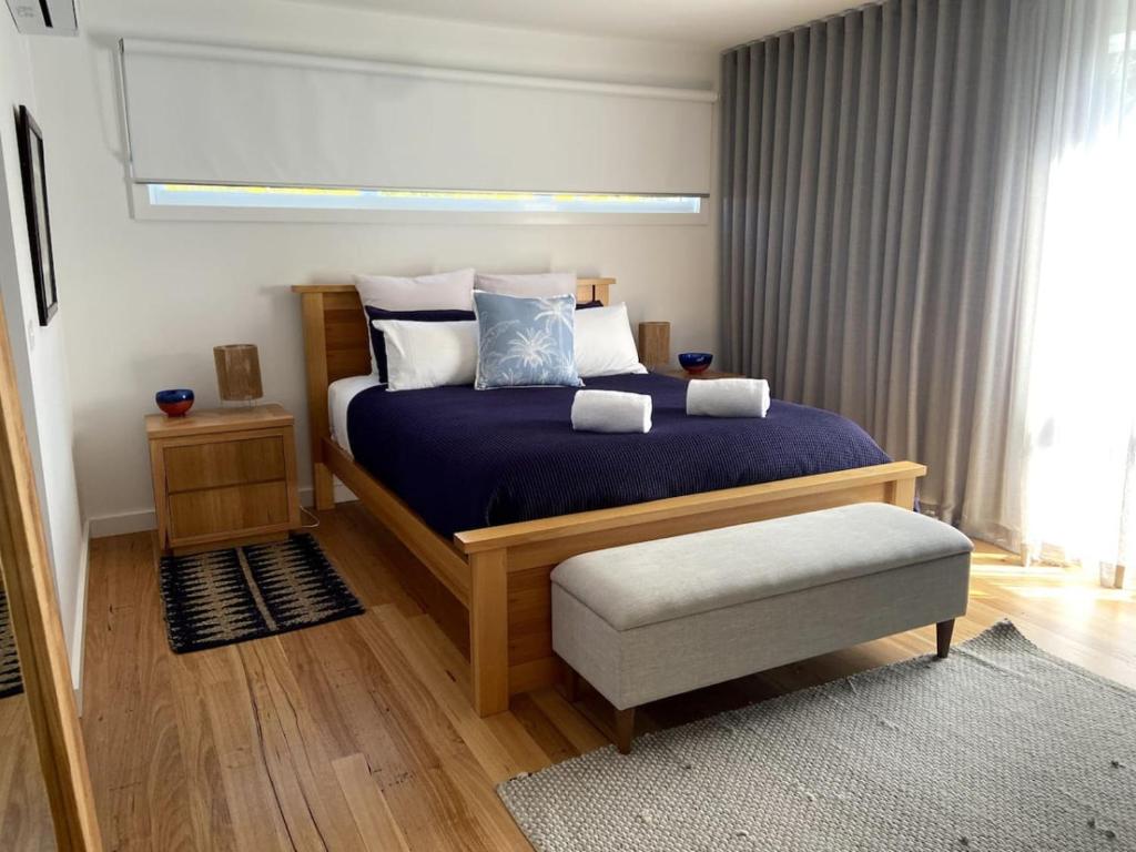 Lavish Home 4mins to the Beach Pet- Friendly House - Hosted by Canstay photo 1
