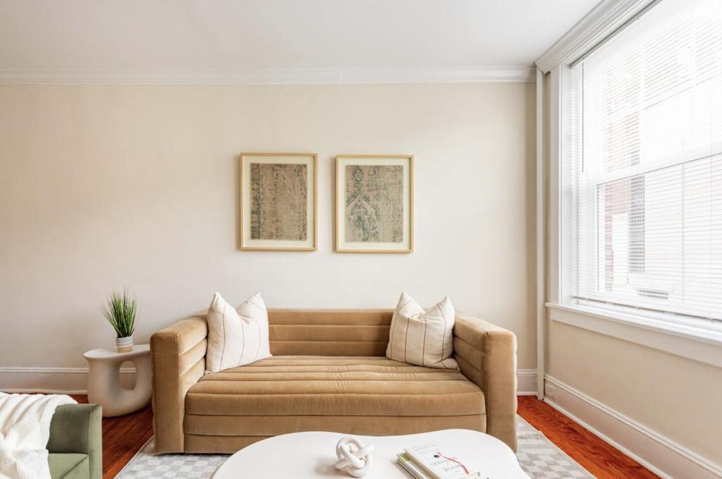 Dreamy 2BR in Downtown Princeton image