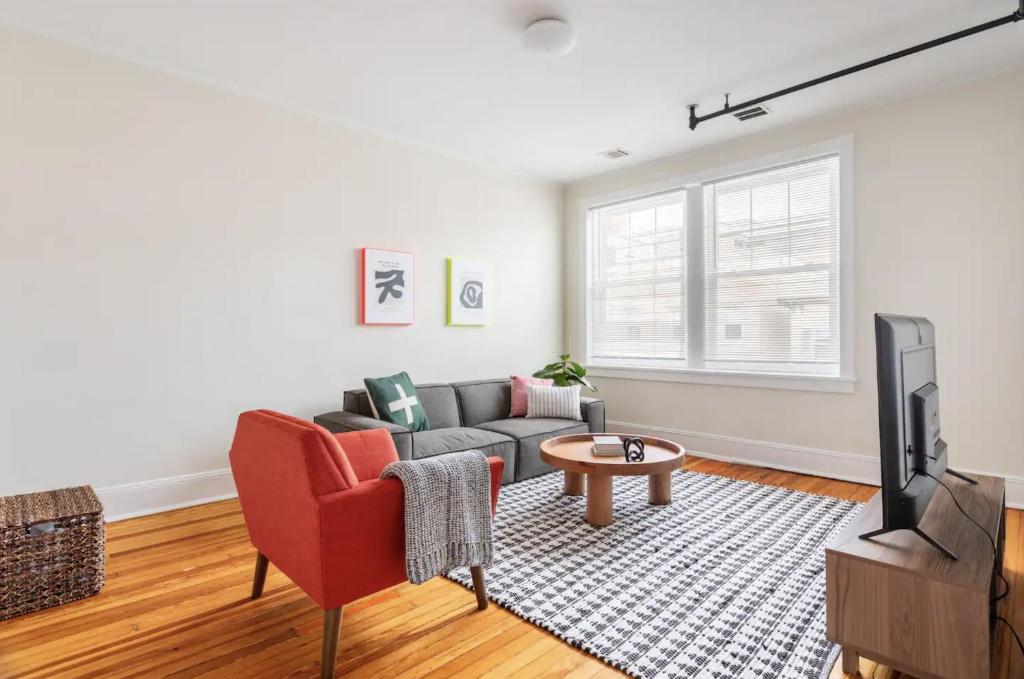 Fun & Funky 2BR in Downtown Princeton image