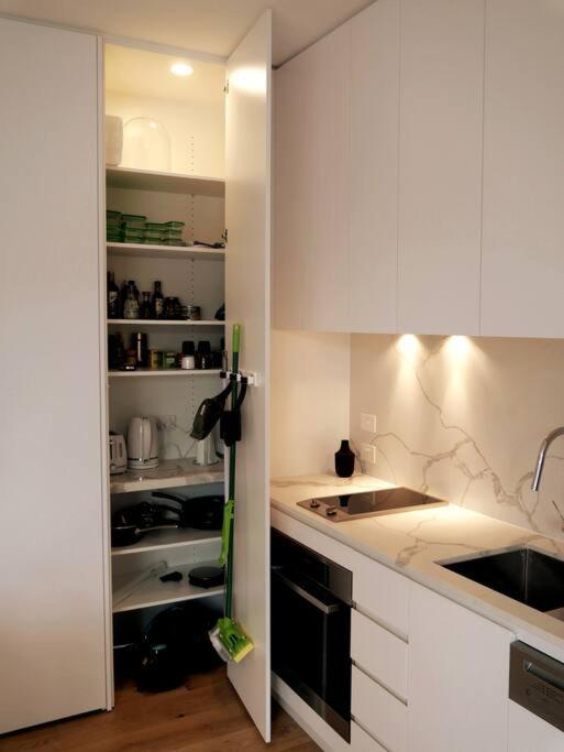 Marvellous Middle Park Luxury Loft View photo 1