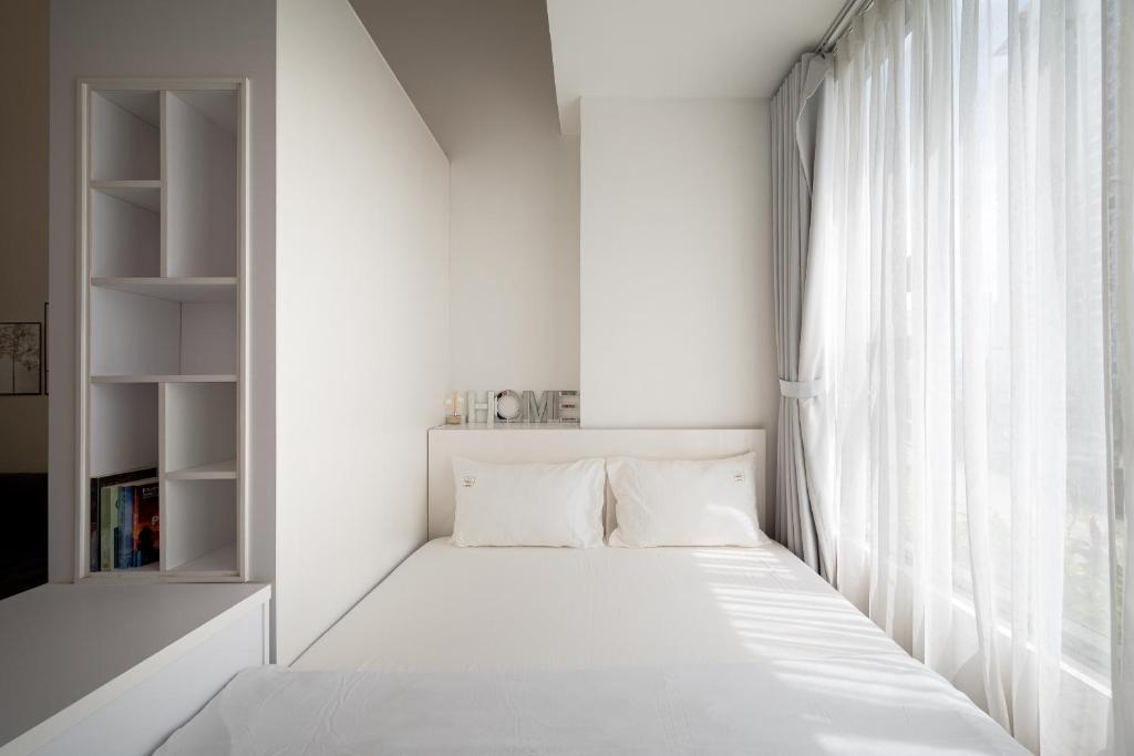 Rivergate - High floor Studio Free Pool, eSIM for booking over 5 nights