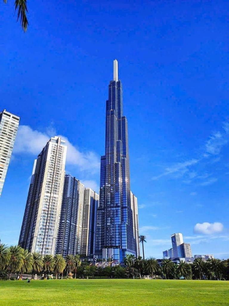 Landmark 81 & Vinhomes Urban