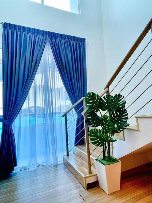 Melaka Penthouse 8-10 Pax 3 Rooms 3 Bathroom 2 Carparks, Malacca