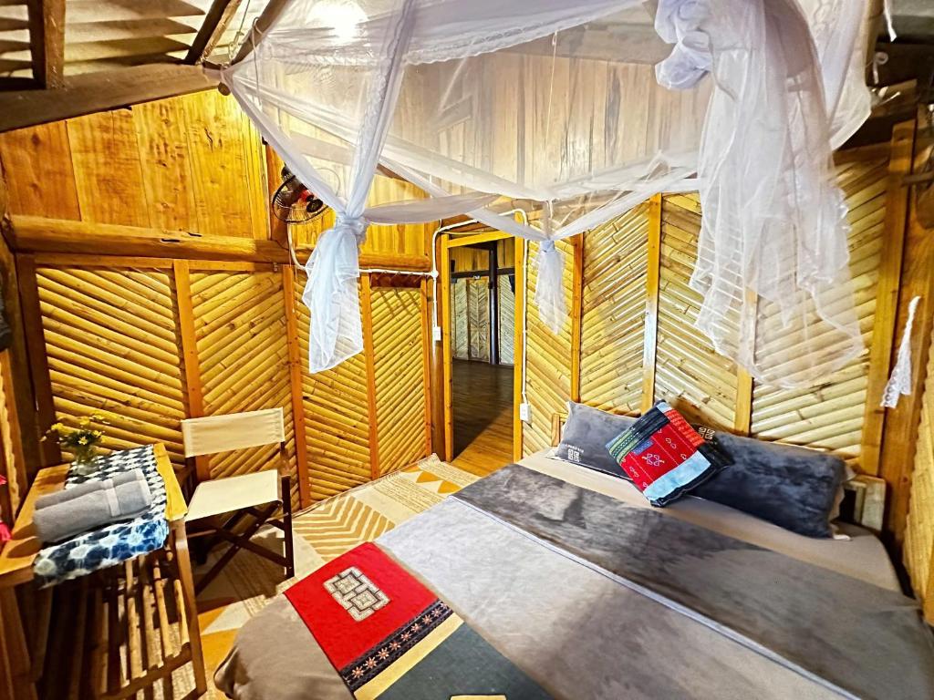 The Little Hmong House