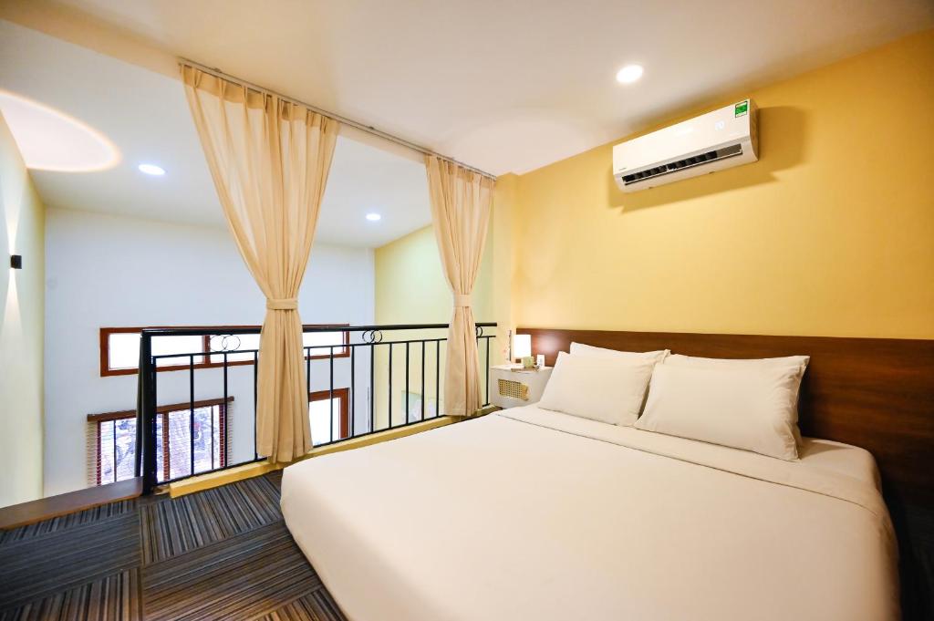 Jade Garden - Secret Courtyard in Saigon