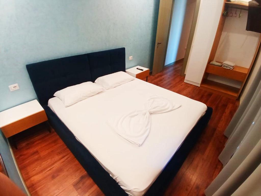 Hotel Karavastaja photo 1