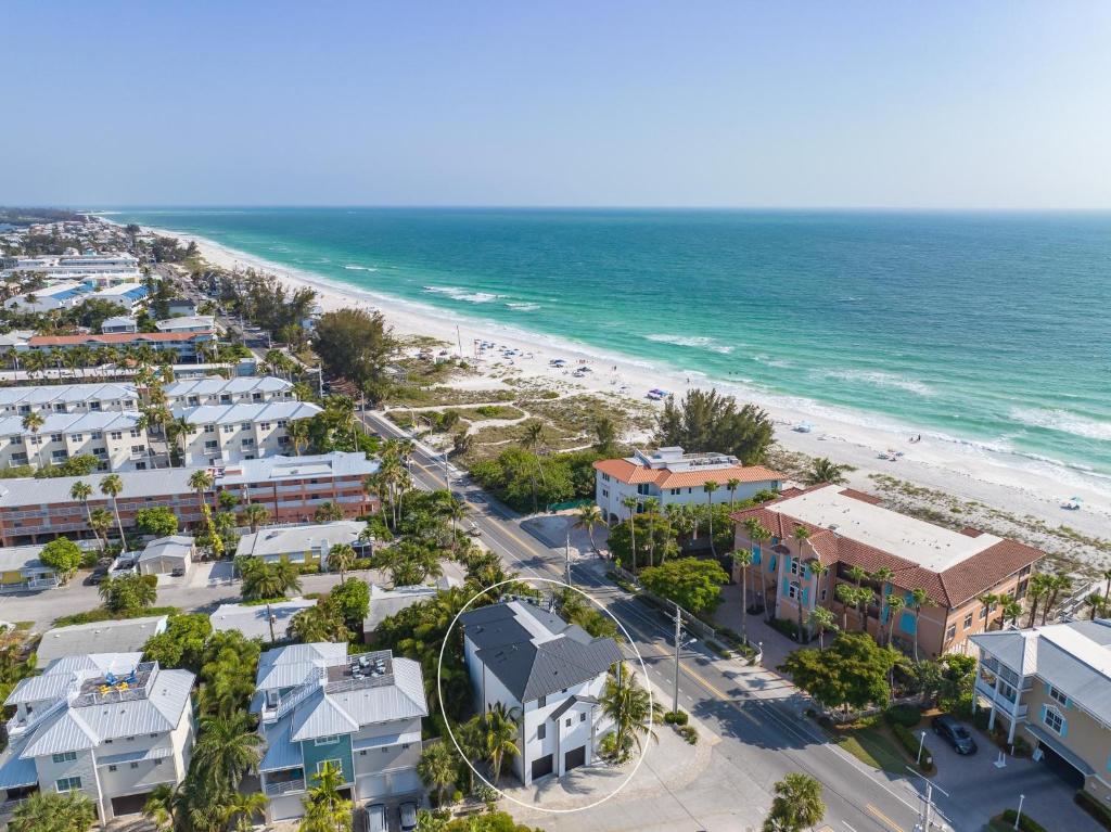 Gulf Horizons image