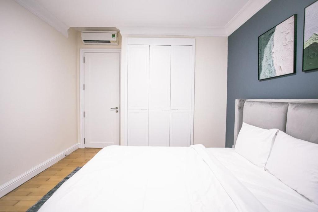 GEM Residence - The Manor Central